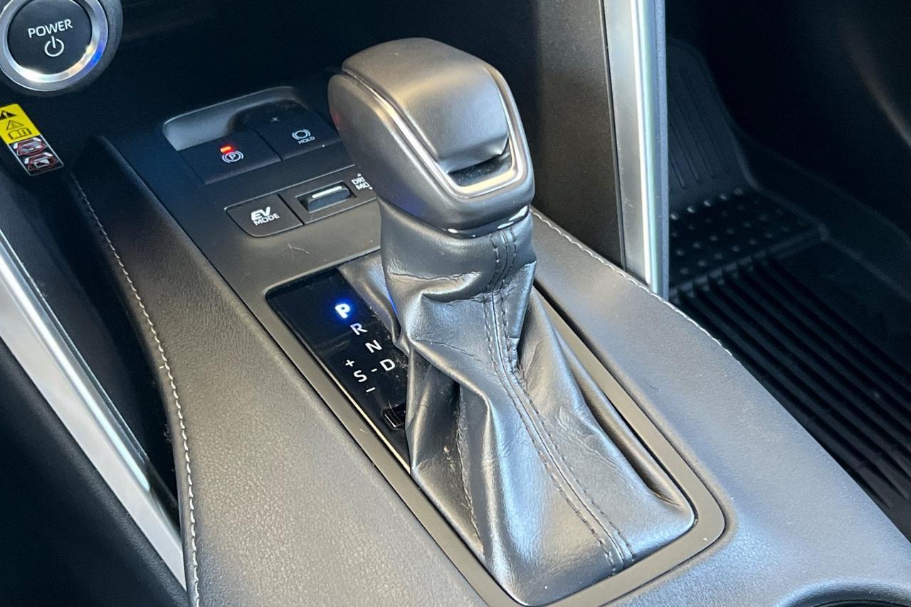 2024 Toyota Venza LE Roseville CA