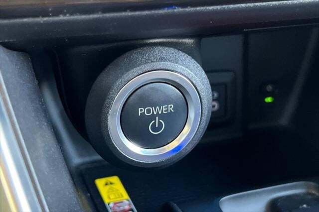 2024 Toyota Venza LE Roseville CA