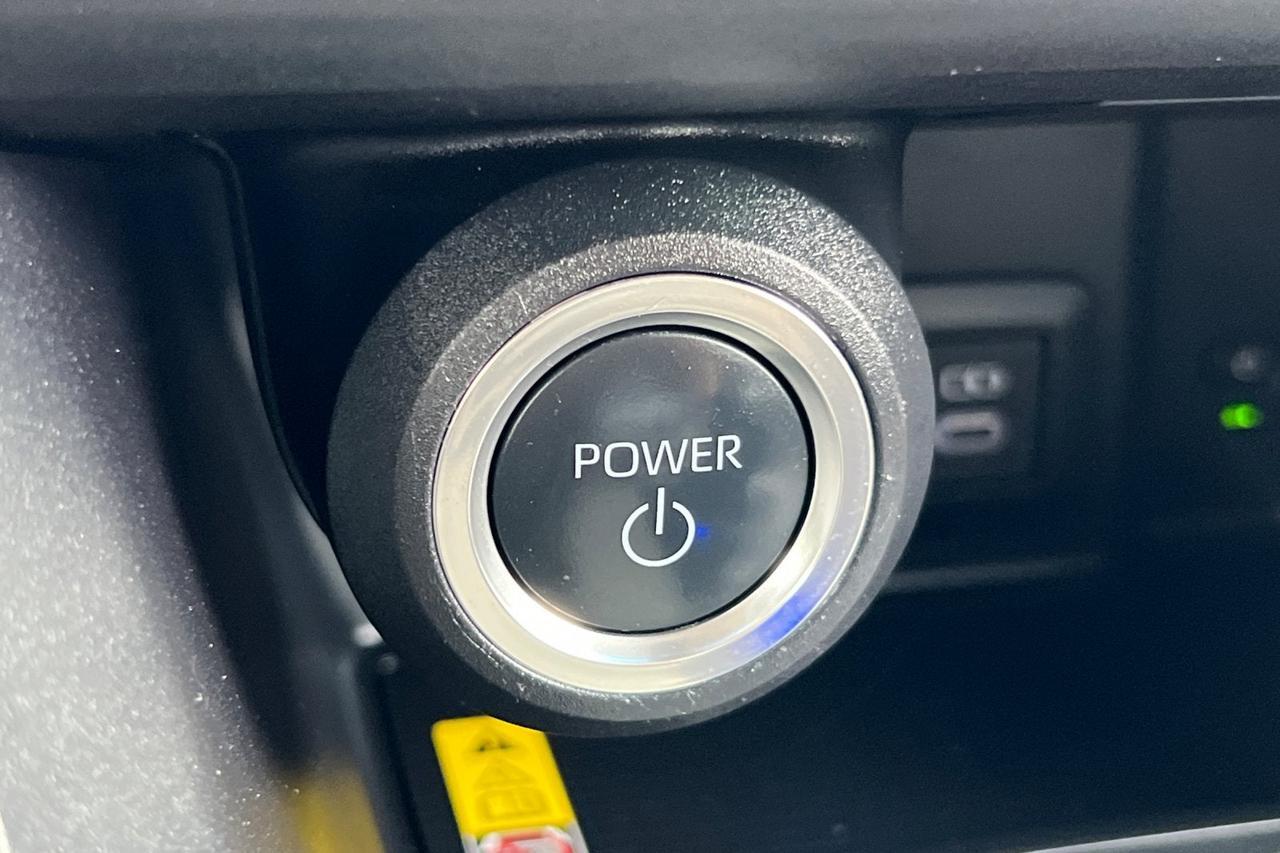 2024 Toyota Venza LE Roseville CA