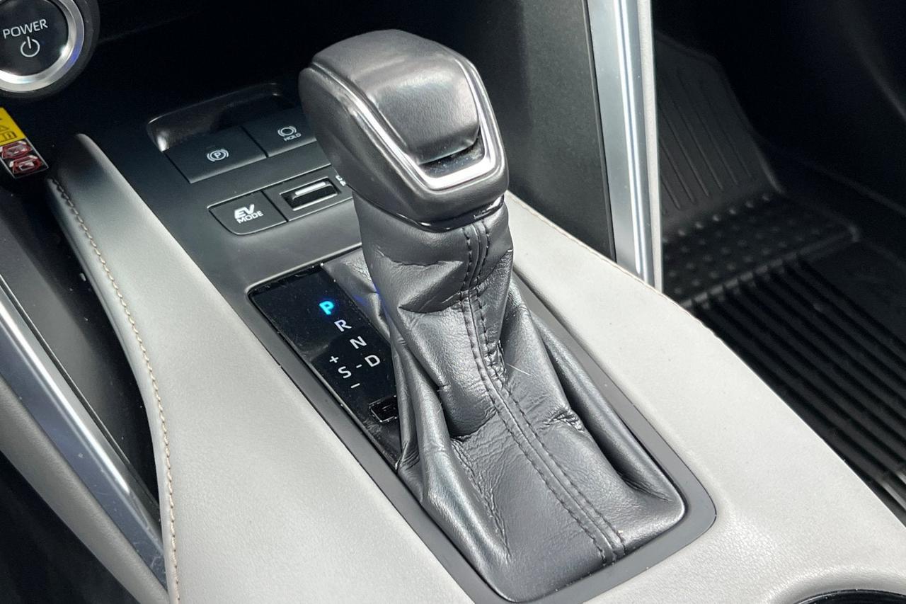 2024 Toyota Venza LE Roseville CA