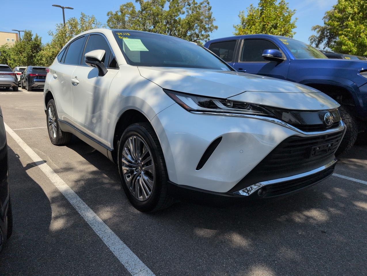 2024 Toyota Venza LE