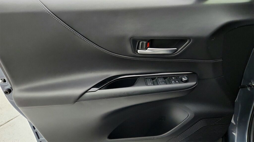 2024 Toyota Venza LE Laurel MD