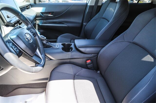 2024 Toyota Venza LE Tacoma WA