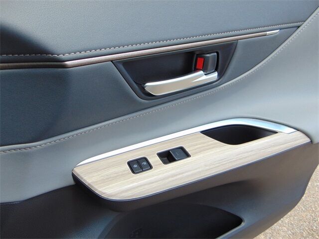 2024 Toyota Venza Limited Santa Fe NM