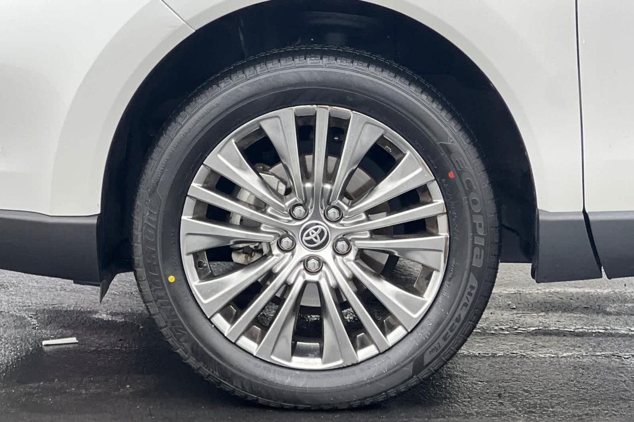2024 Toyota Venza XLE Roseville CA