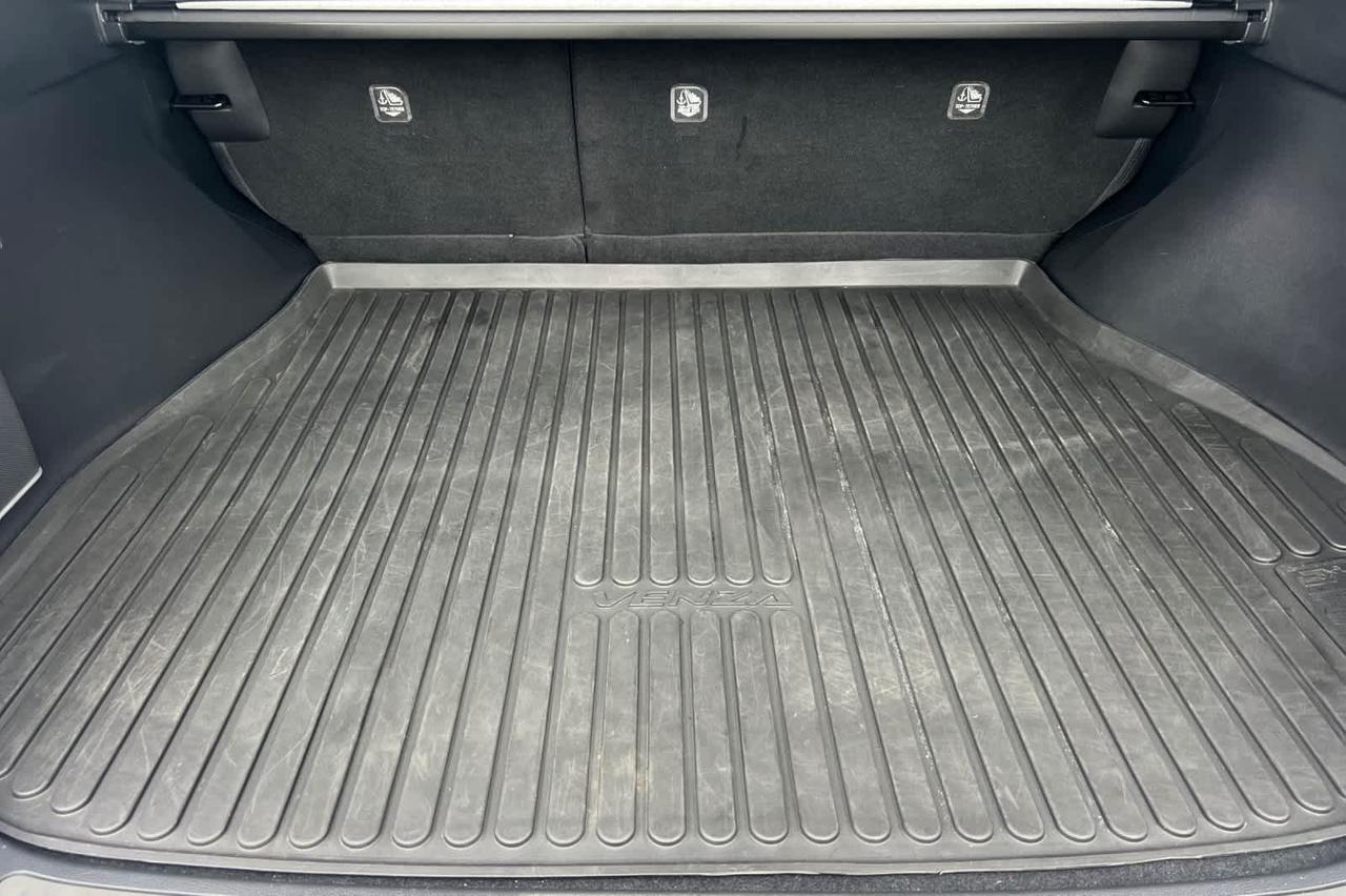 2024 Toyota Venza XLE Roseville CA