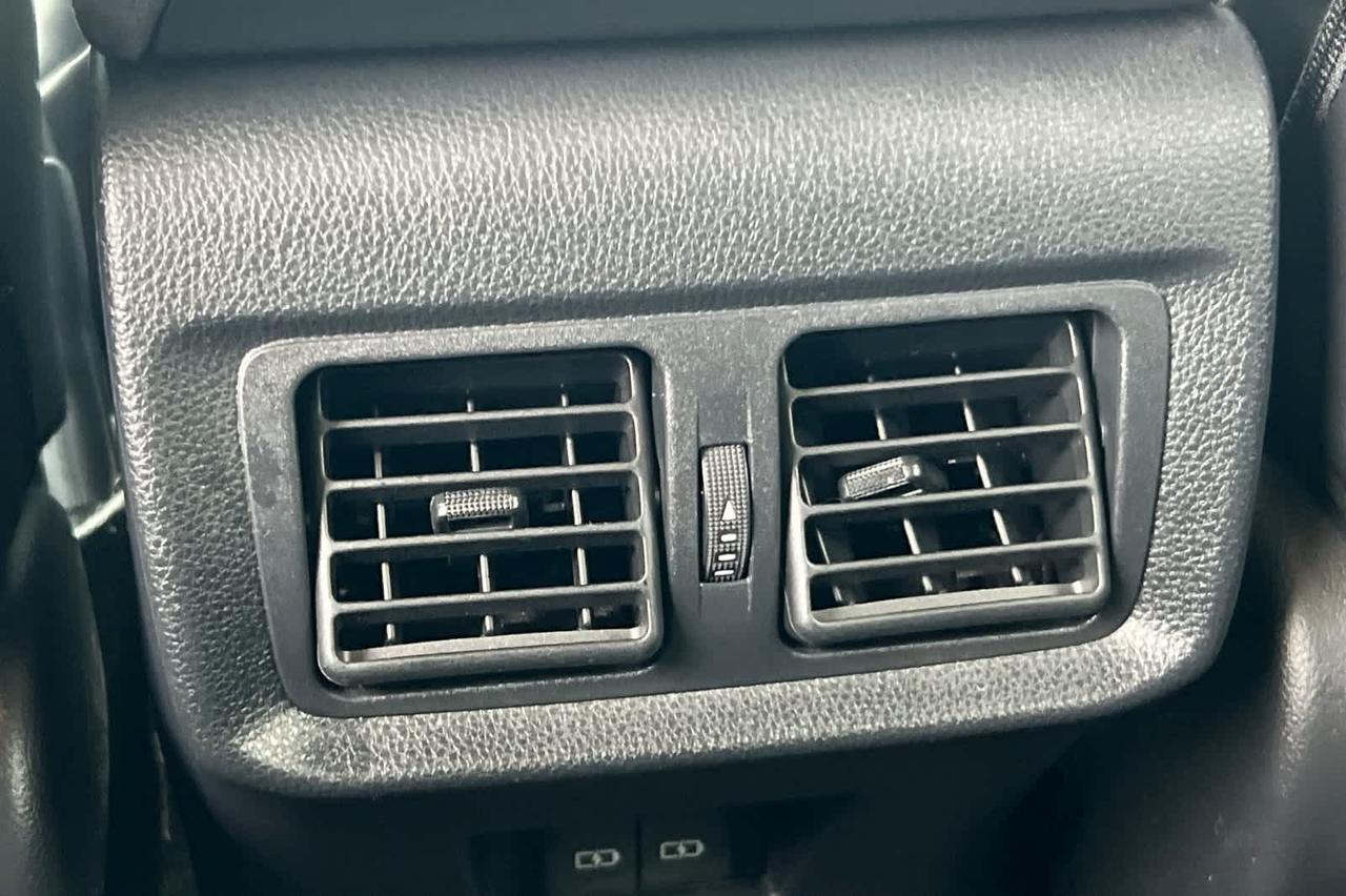 2024 Toyota Venza XLE Roseville CA