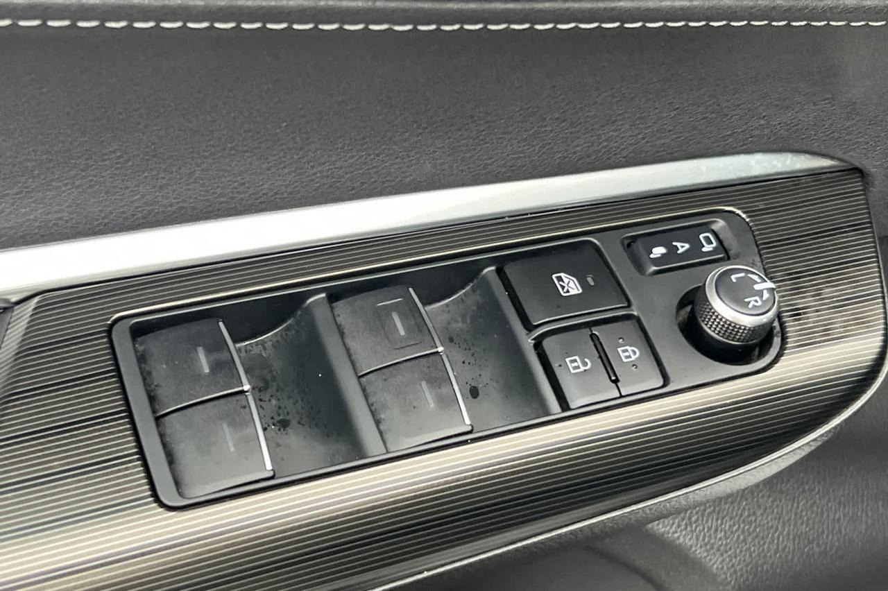 2024 Toyota Venza XLE Roseville CA