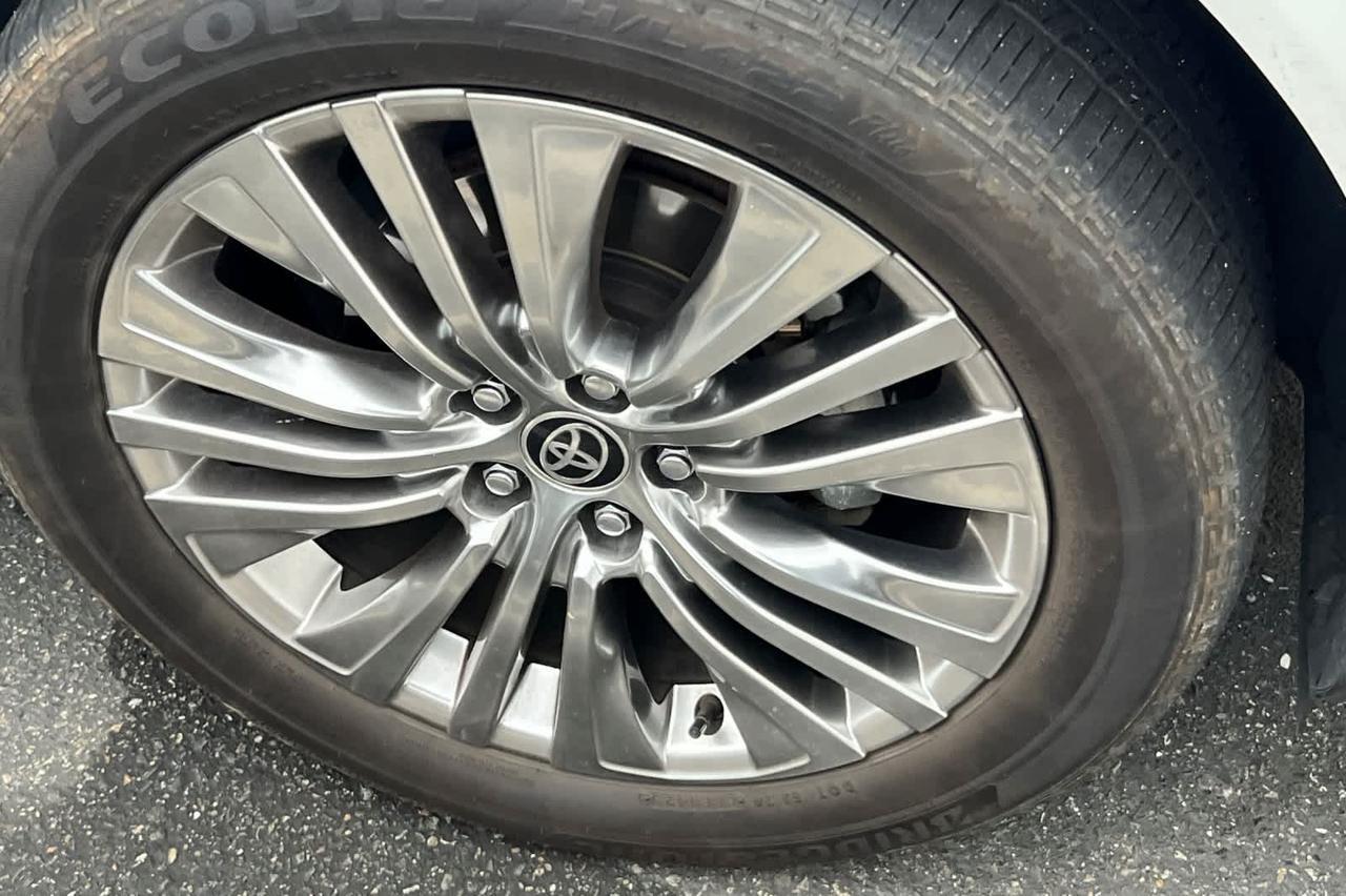 2024 Toyota Venza XLE Roseville CA