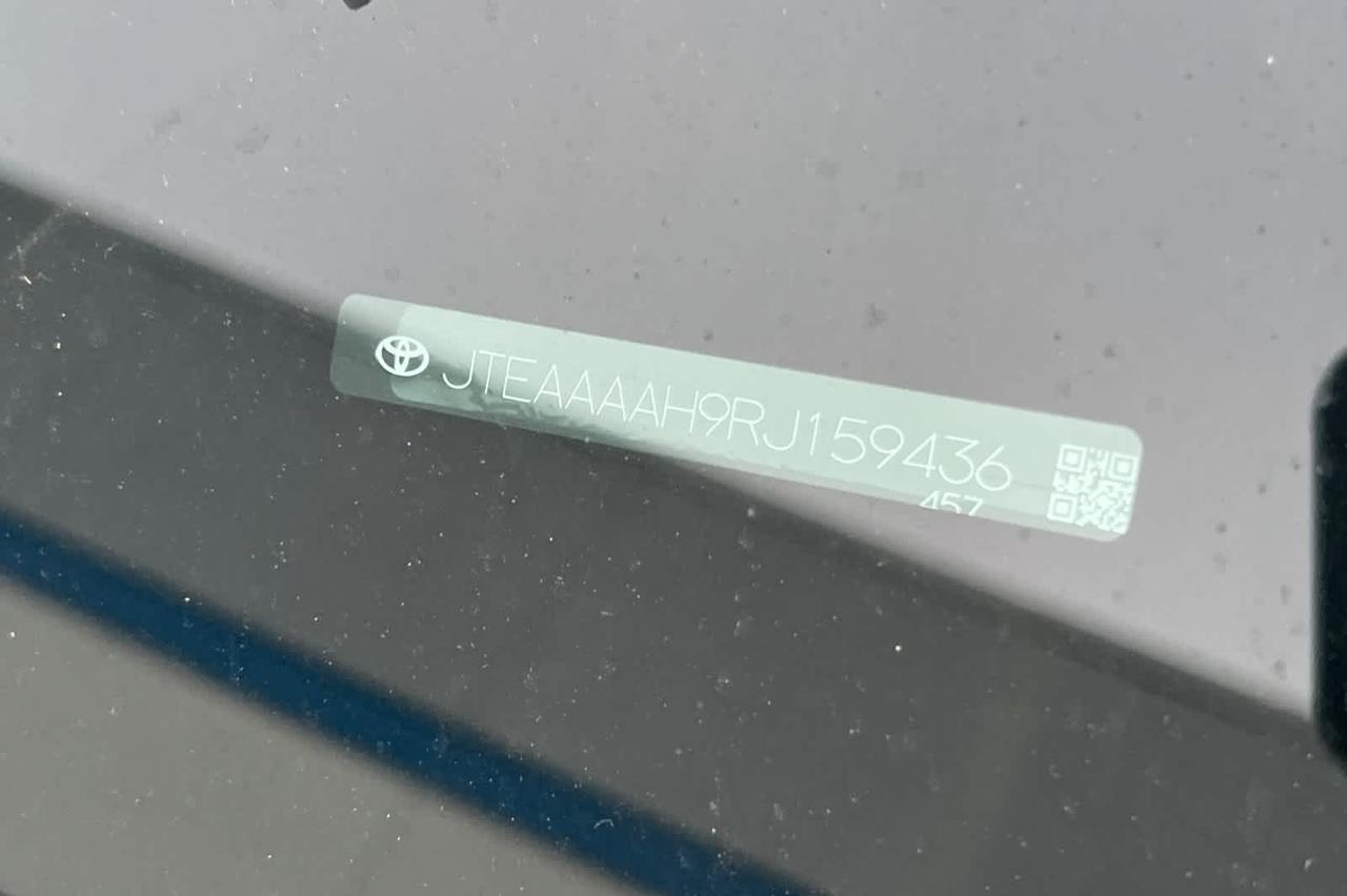 2024 Toyota Venza XLE Roseville CA