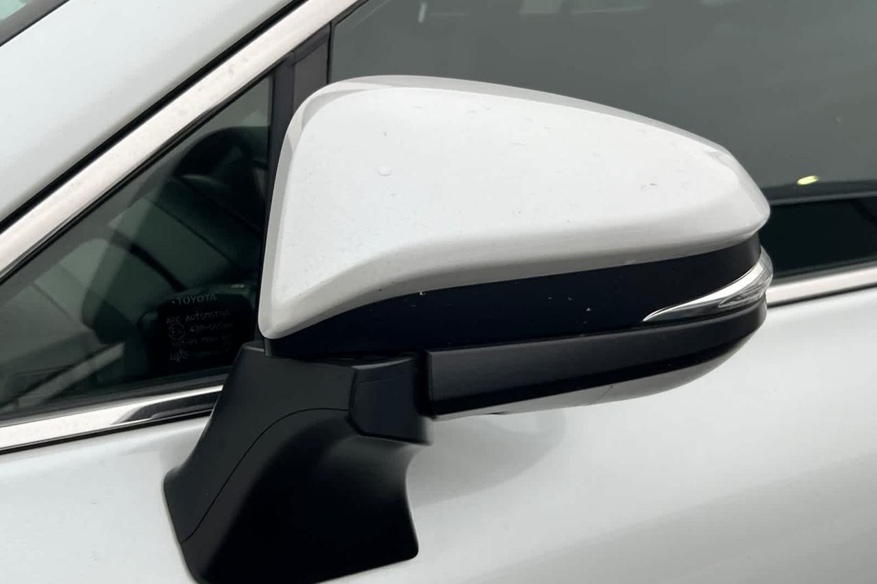 2024 Toyota Venza XLE Roseville CA