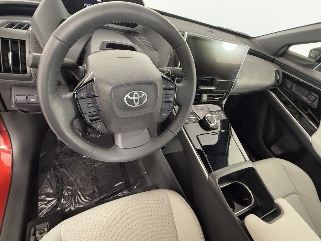 2024 Toyota bZ4X Limited Maumee OH