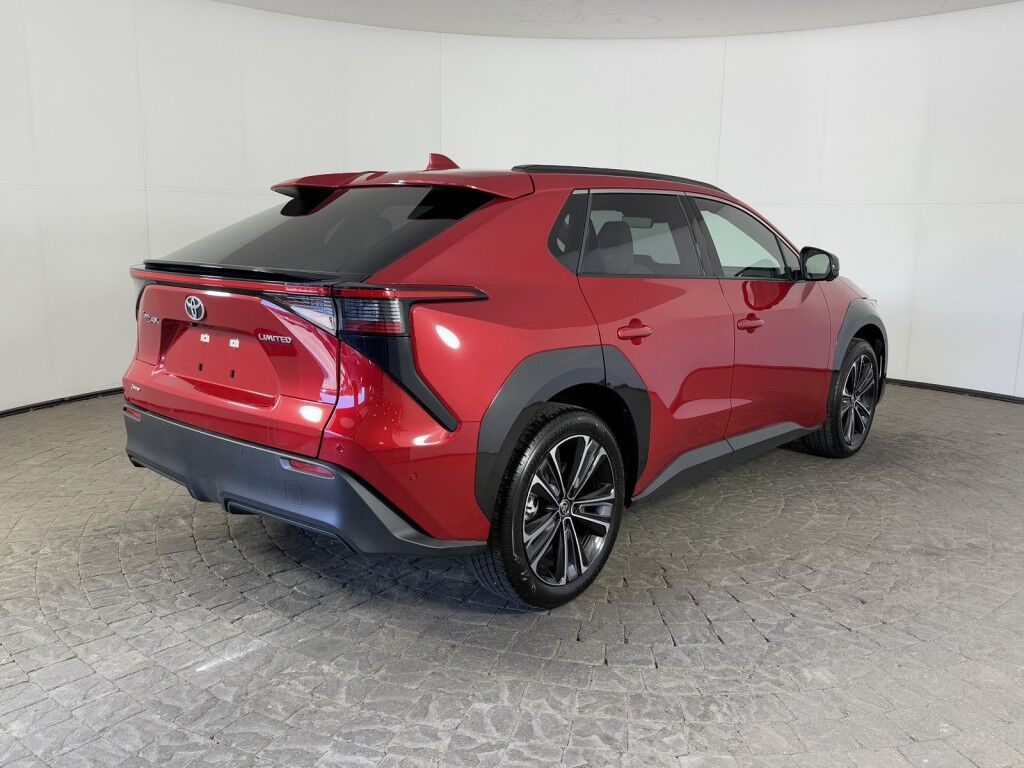 2024 Toyota bZ4X Limited Maumee OH