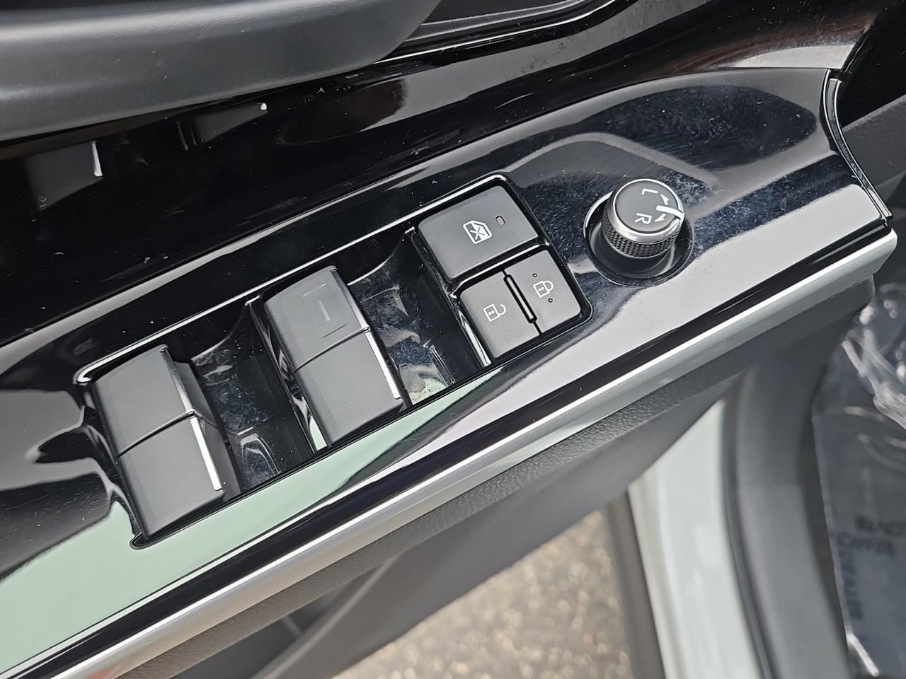 2024 Toyota bZ4X Limited Glen Burnie MD