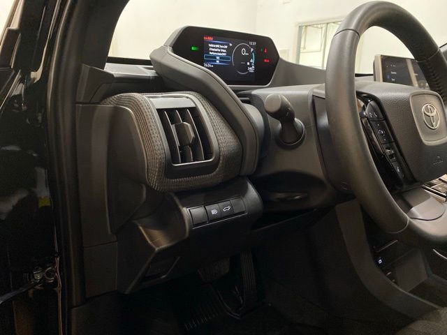 2024 Toyota bZ4X XLE Dallas TX