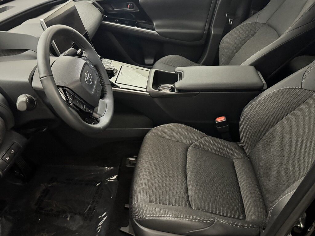 2024 Toyota bZ4X XLE Maumee OH