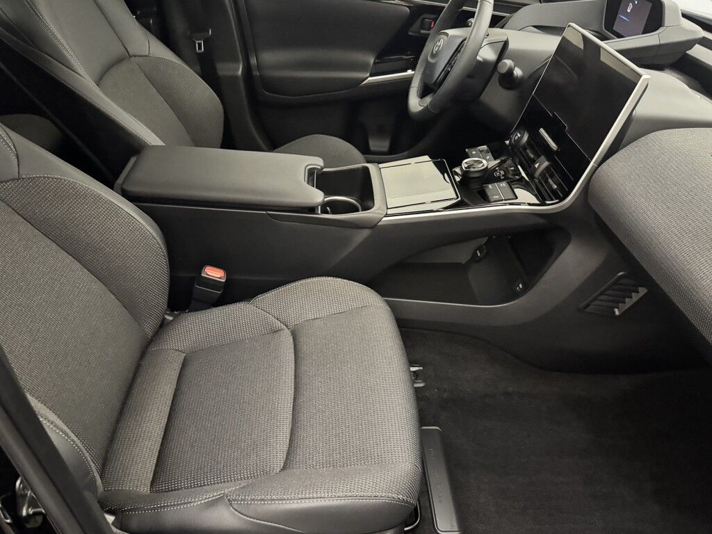 2024 Toyota bZ4X XLE Maumee OH