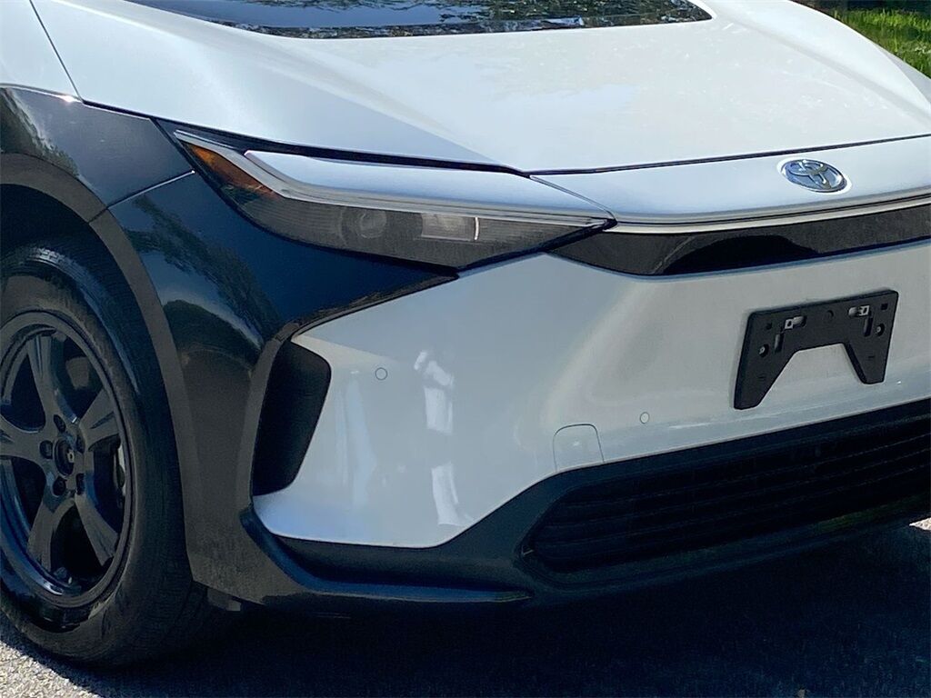 2024 Toyota bZ4X XLE Miramar FL