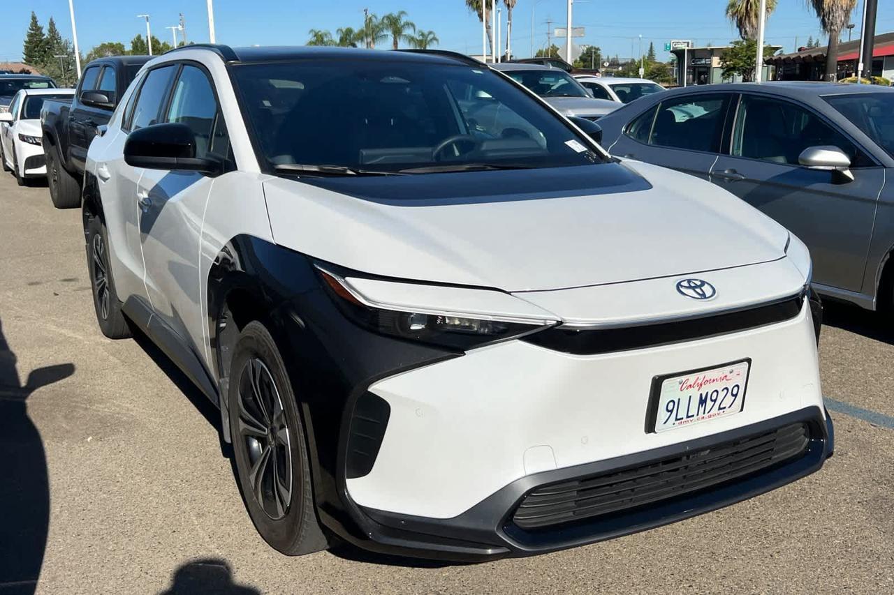2024 Toyota bZ4X XLE