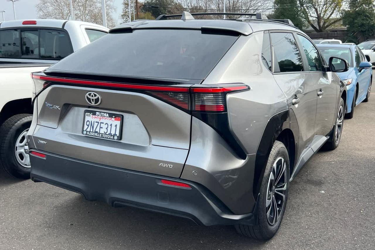 2024 Toyota bZ4X XLE