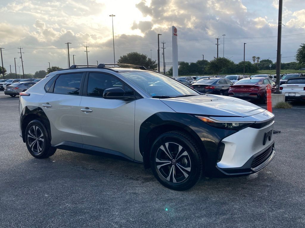 2024 Toyota bZ4X XLE