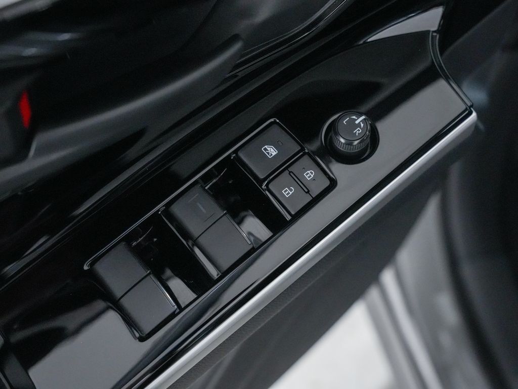 2024 Toyota bZ4X XLE Tigard OR
