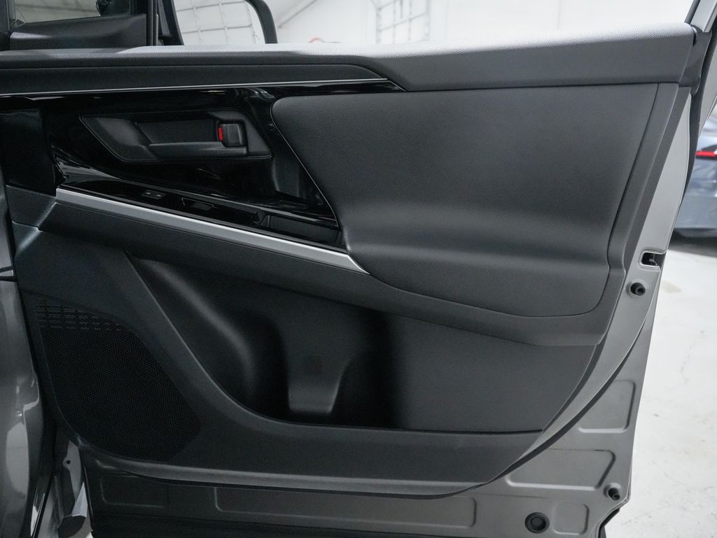 2024 Toyota bZ4X XLE Tigard OR