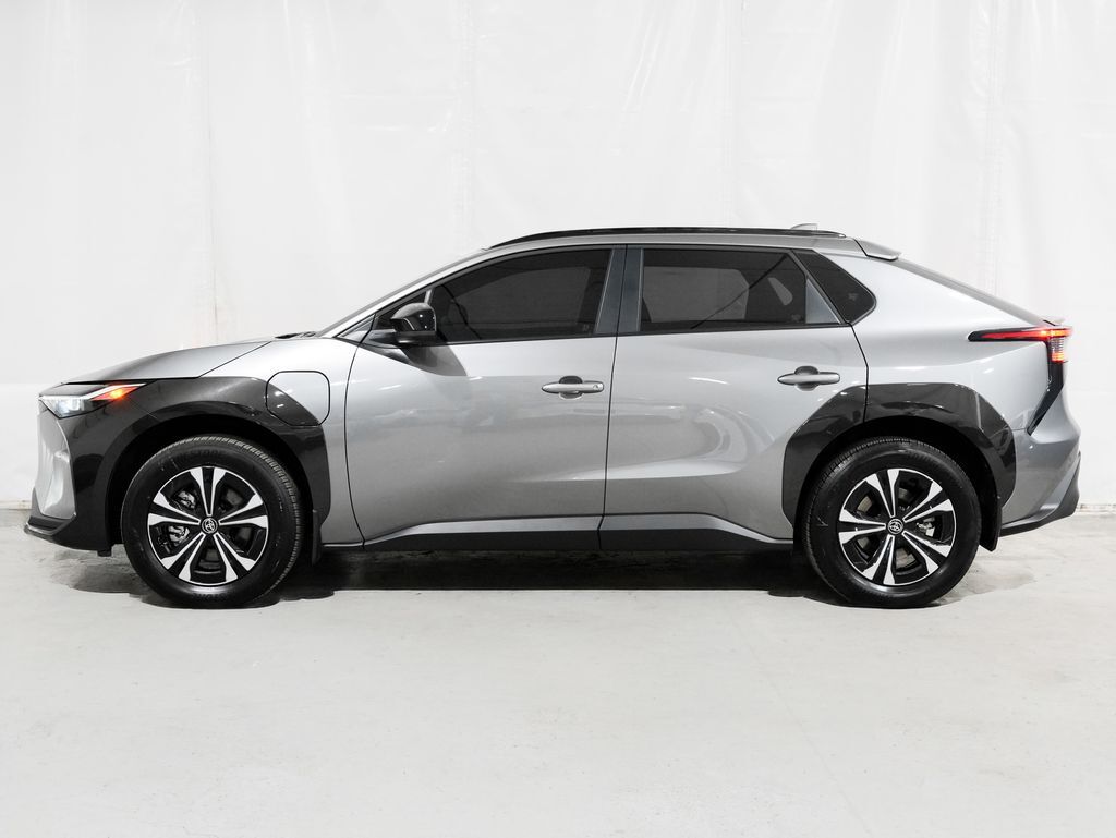 2024 Toyota bZ4X XLE