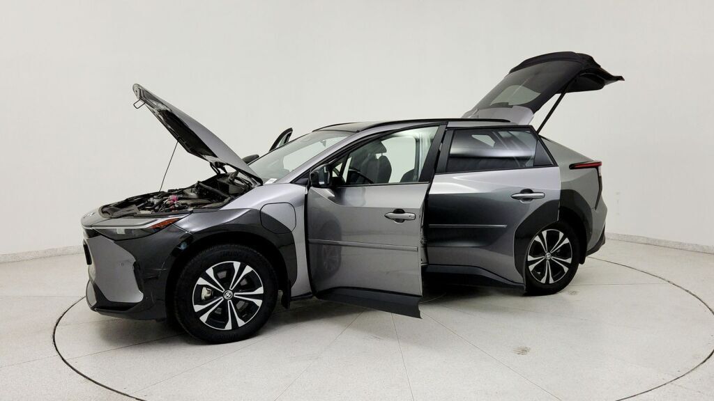 2024 Toyota bZ4X XLE Laurel MD