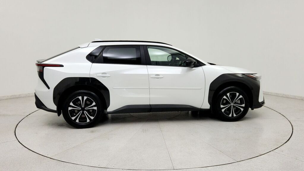 2024 Toyota bZ4X XLE Laurel MD
