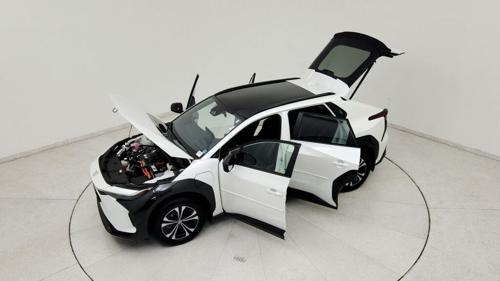 2024 Toyota bZ4X XLE Laurel MD
