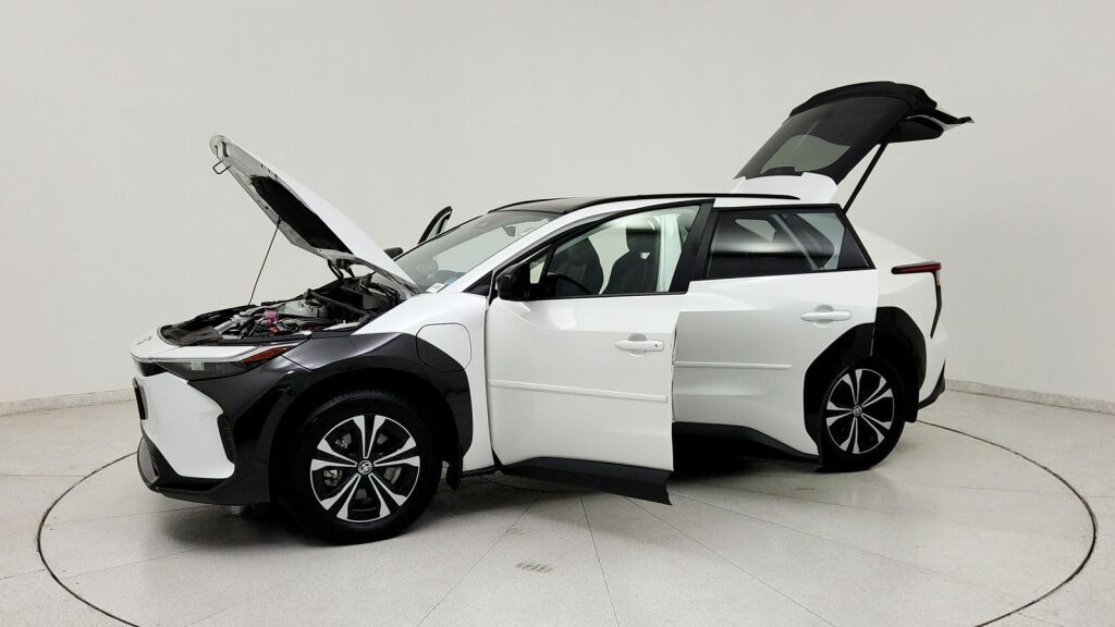 2024 Toyota bZ4X XLE Laurel MD