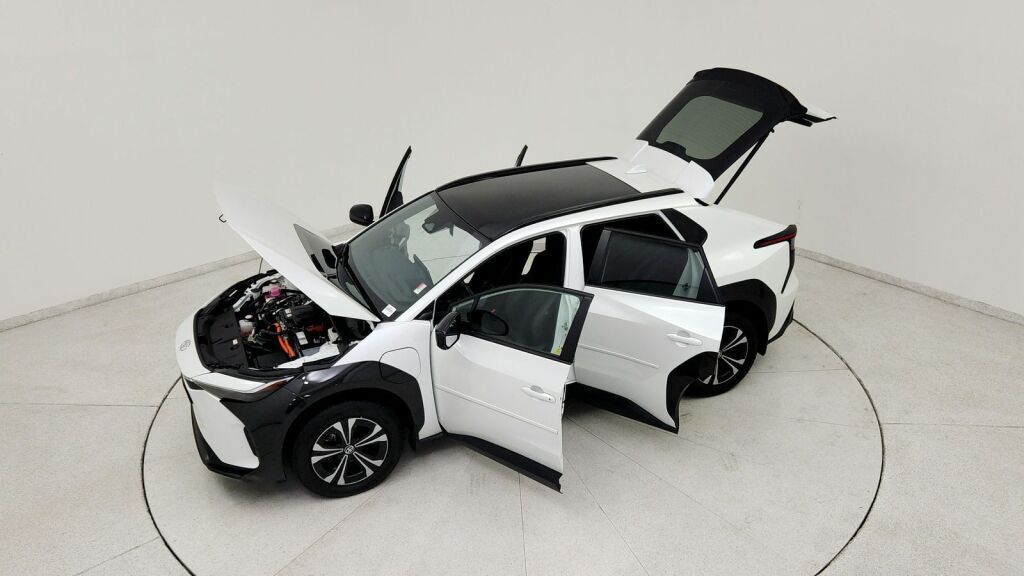 2024 Toyota bZ4X XLE Laurel MD
