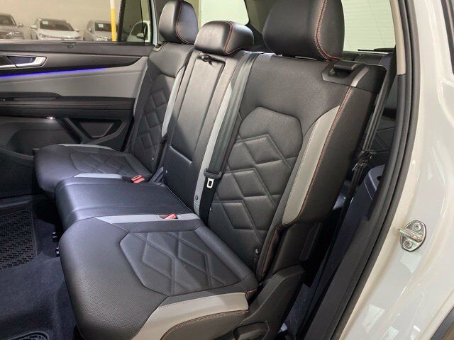 2024 Volkswagen Atlas 2.0T Peak Edition SE w/Technology Dallas TX