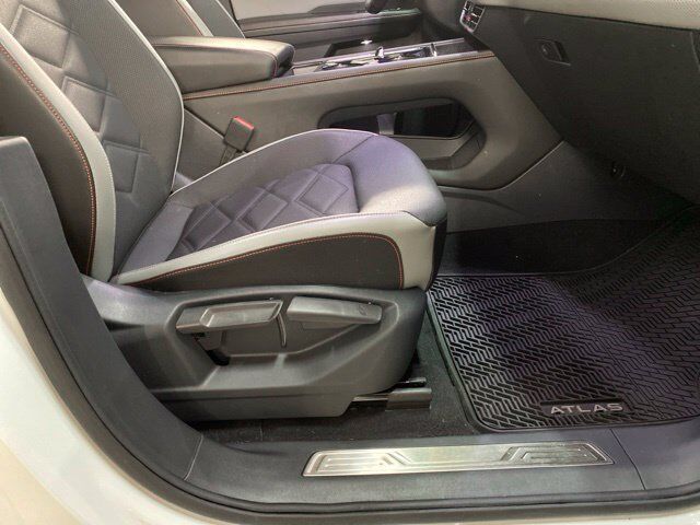 2024 Volkswagen Atlas 2.0T Peak Edition SE w/Technology Dallas TX
