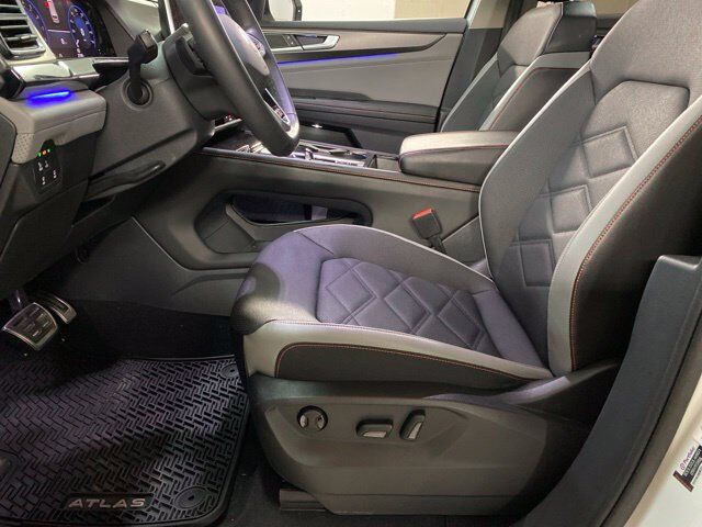 2024 Volkswagen Atlas 2.0T Peak Edition SE w/Technology Dallas TX
