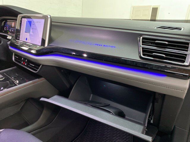 2024 Volkswagen Atlas 2.0T Peak Edition SE w/Technology Dallas TX