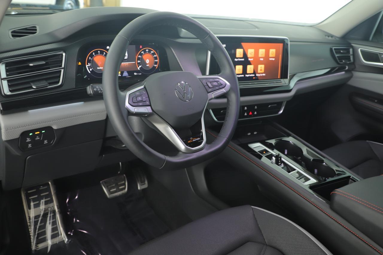 2024 Volkswagen Atlas 2.0T Peak Edition SE w/Technology New Braunfels TX