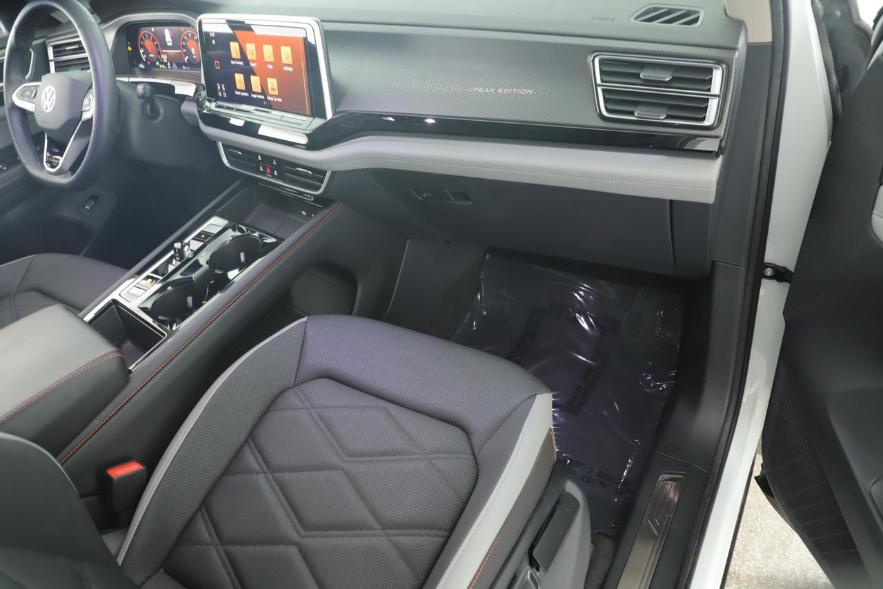 2024 Volkswagen Atlas 2.0T Peak Edition SE w/Technology New Braunfels TX