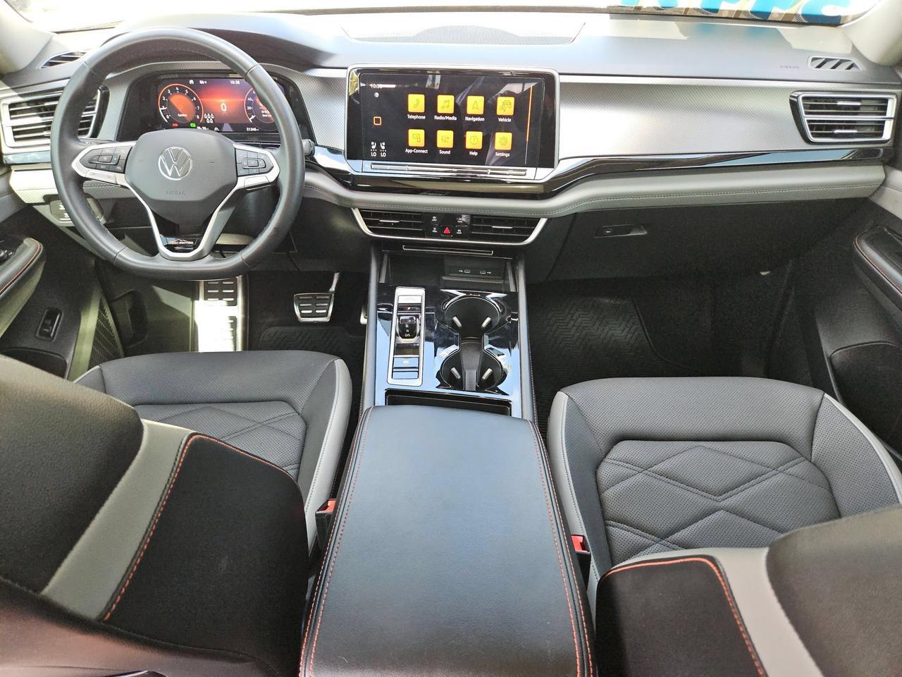 2024 Volkswagen Atlas 2.0T Peak Edition SE w/Technology San Antonio TX
