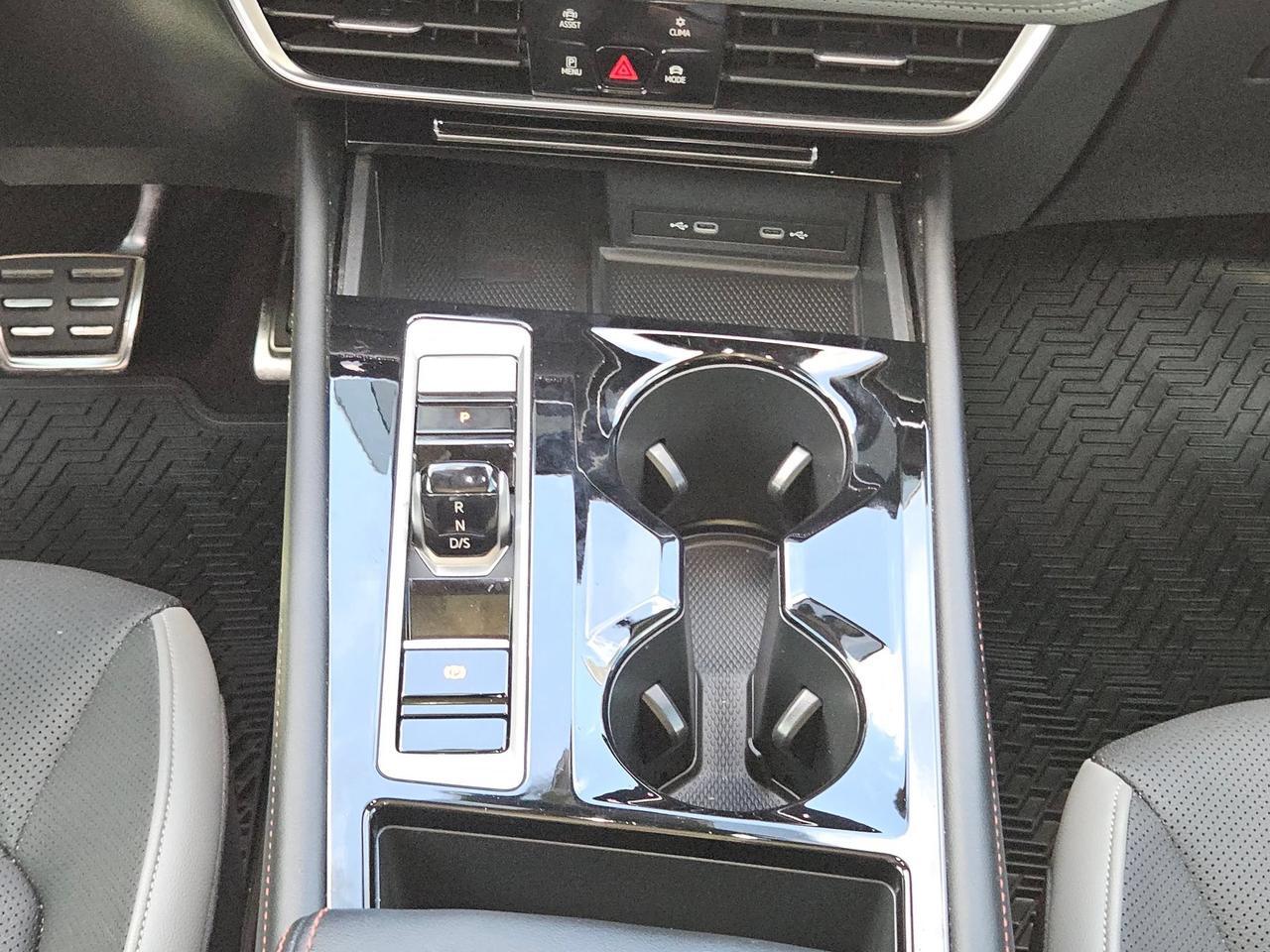 2024 Volkswagen Atlas 2.0T Peak Edition SE w/Technology San Antonio TX