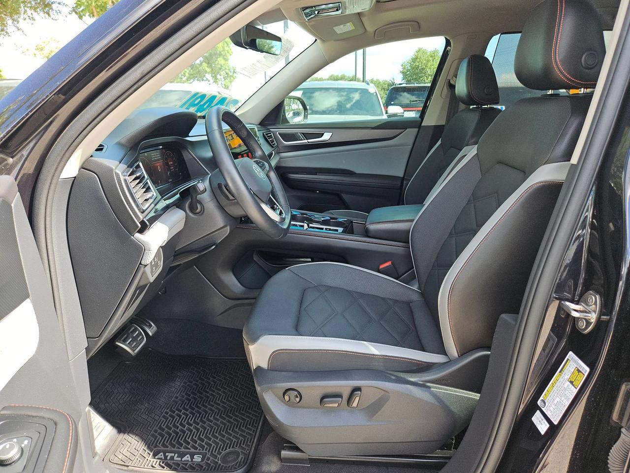 2024 Volkswagen Atlas 2.0T Peak Edition SE w/Technology San Antonio TX