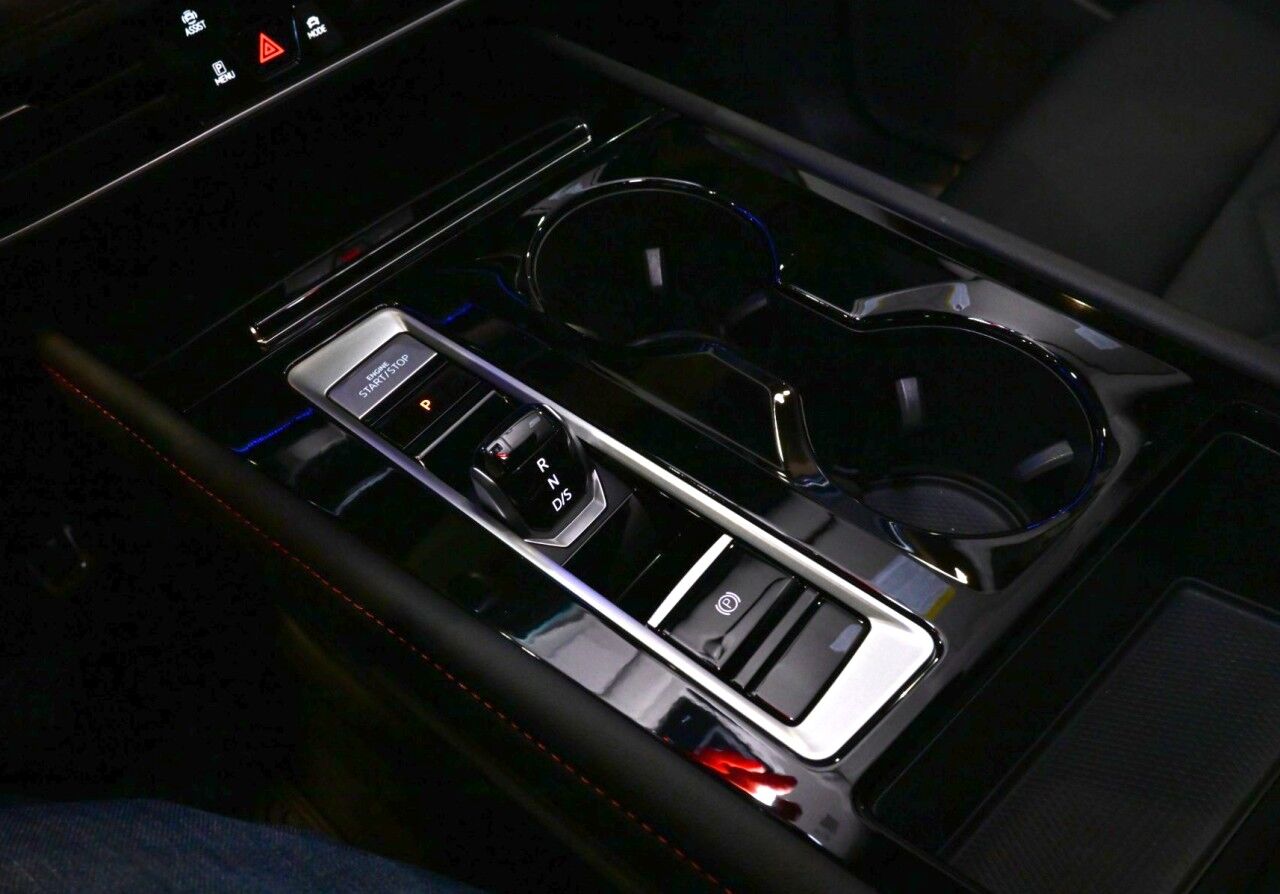 2024 Volkswagen Atlas 2.0T Peak Edition SE w/Technology Springfield NJ