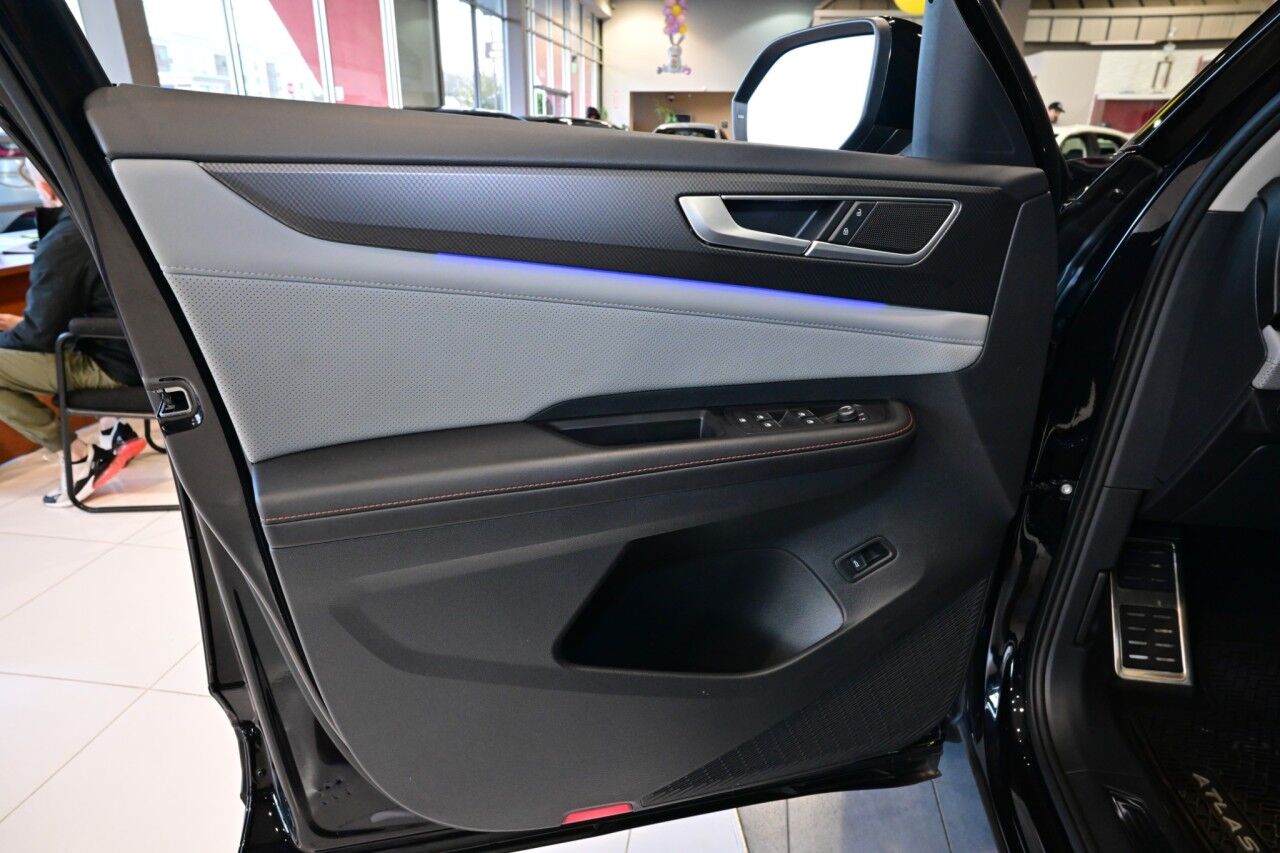 2024 Volkswagen Atlas 2.0T Peak Edition SE w/Technology Springfield NJ