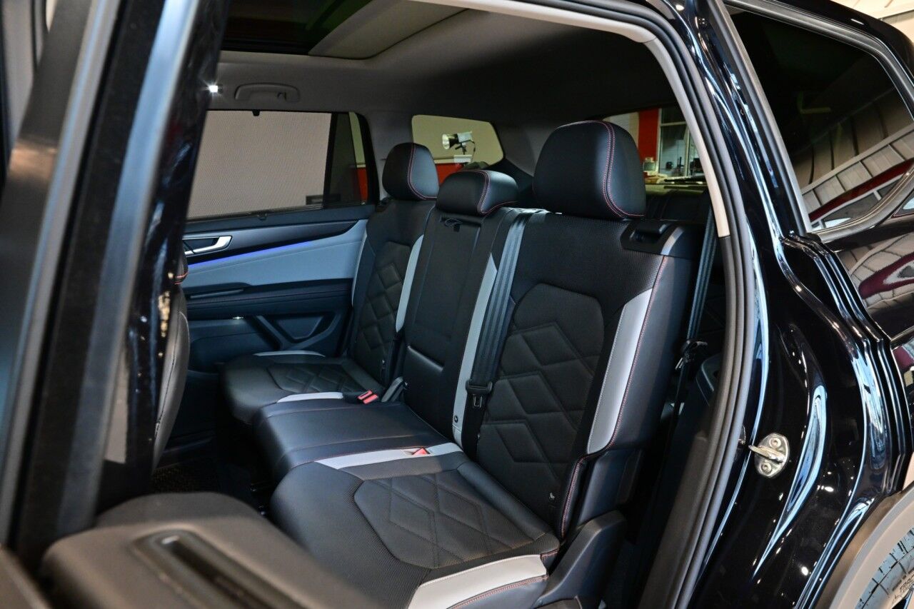 2024 Volkswagen Atlas 2.0T Peak Edition SE w/Technology Springfield NJ