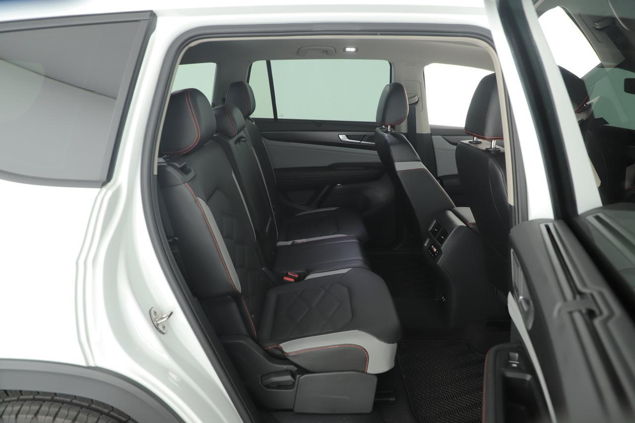 2024 Volkswagen Atlas 2.0T Peak Edition SE with Technology New Braunfels TX