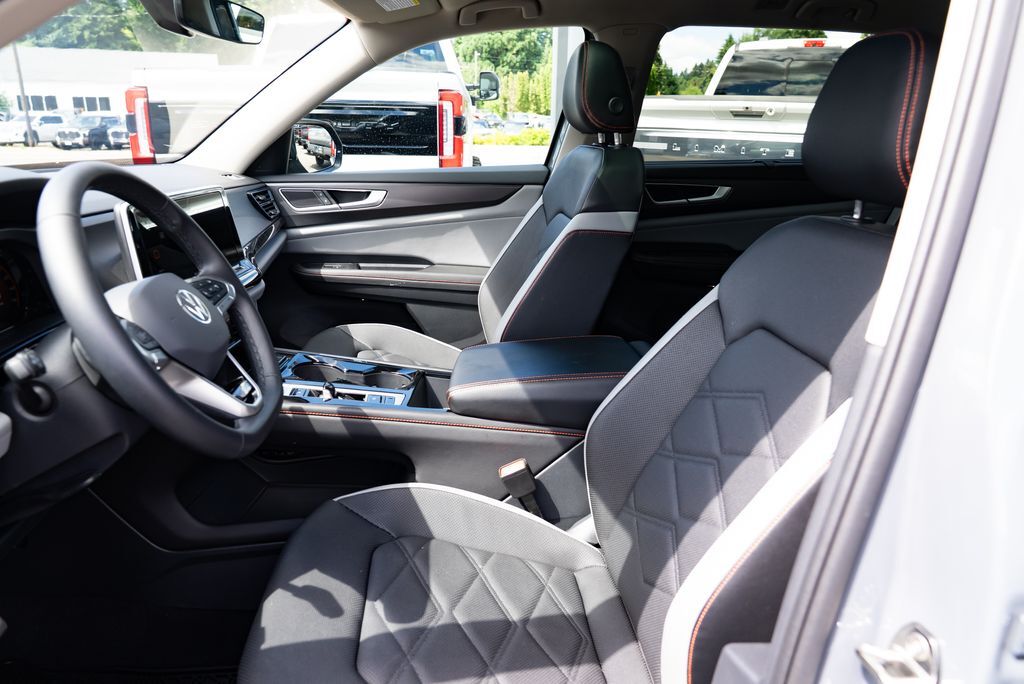 2024 Volkswagen Atlas 2.0T Peak Edition SEL Milwaukie OR