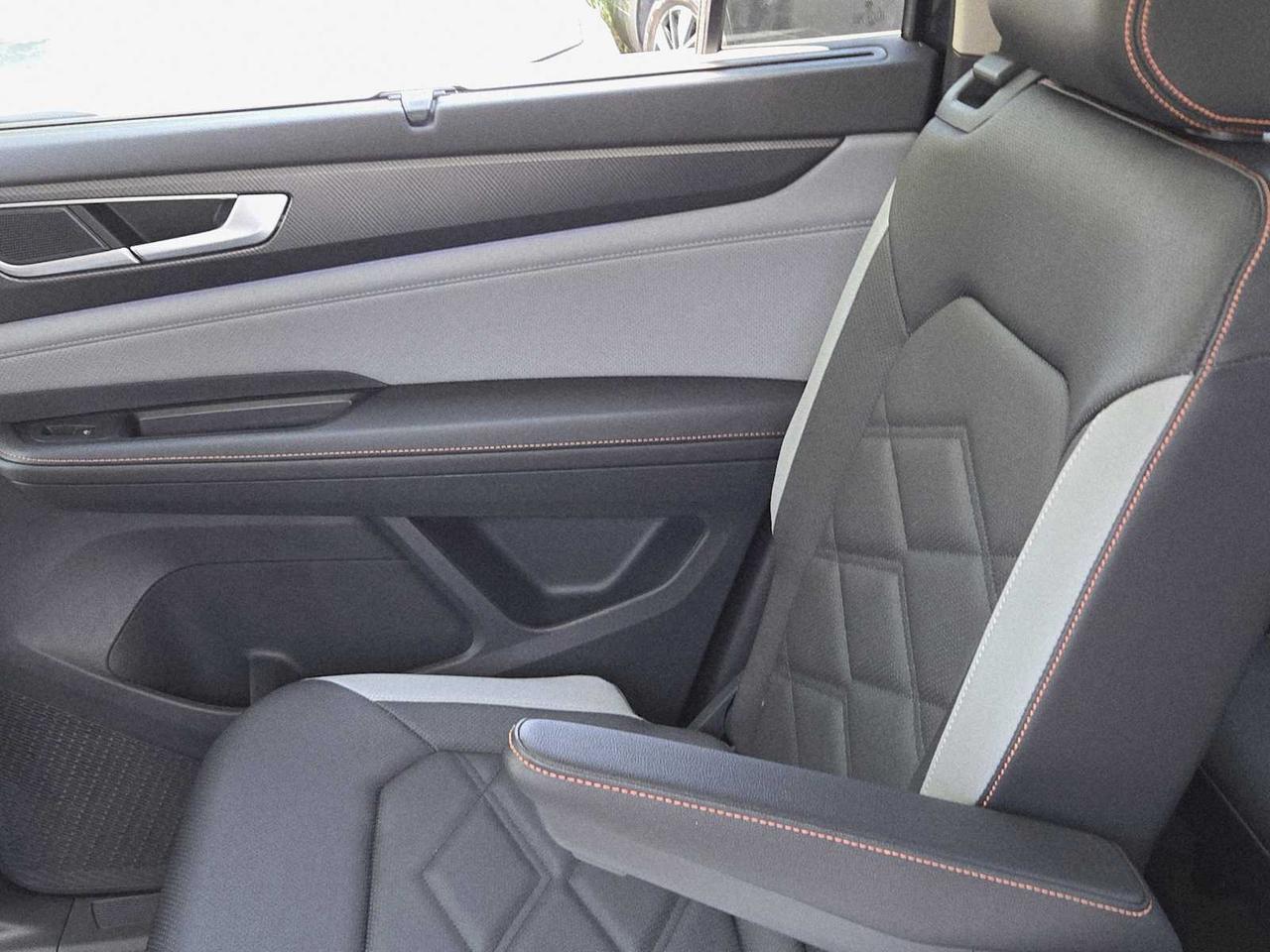 2024 Volkswagen Atlas 2.0T Peak Edition SEL Wellesley MA