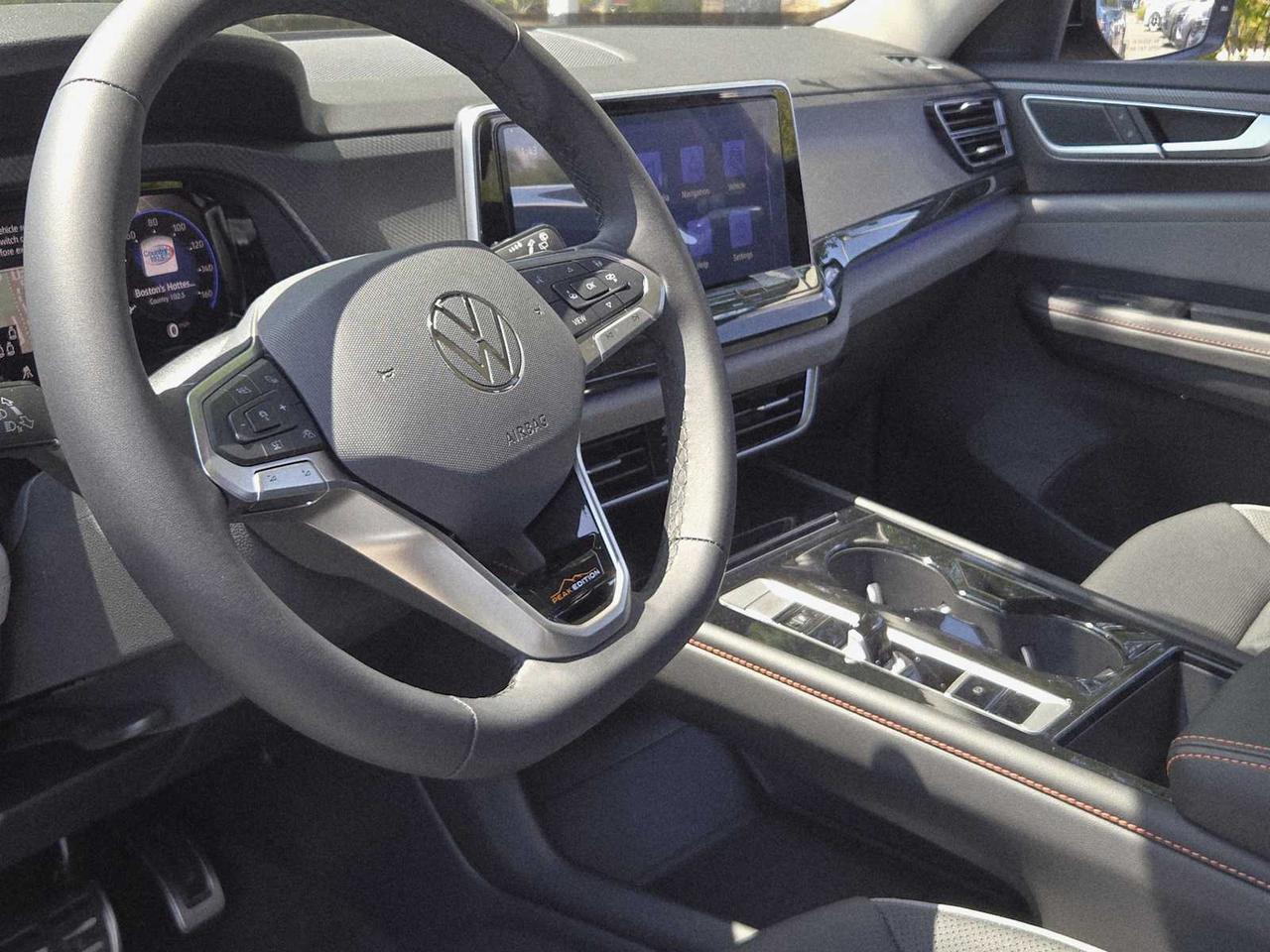 2024 Volkswagen Atlas 2.0T Peak Edition SEL Wellesley MA