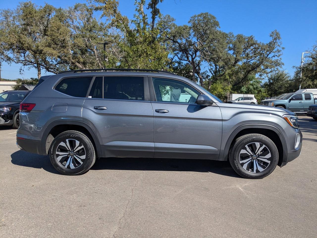 2024 Volkswagen Atlas 2.0T SE